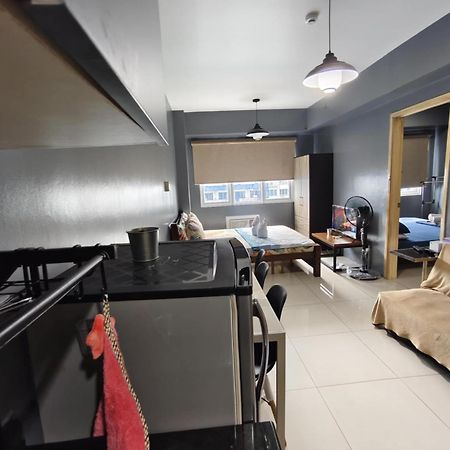 Bliss Staycation At Sea Residences By John Manila Exterior foto