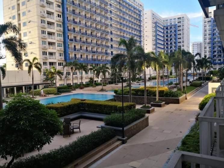 Bliss Staycation At Sea Residences By John Manila Exterior foto