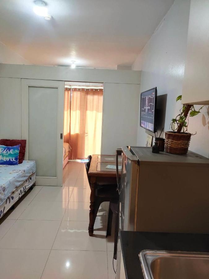 Bliss Staycation At Sea Residences By John Manila Exterior foto