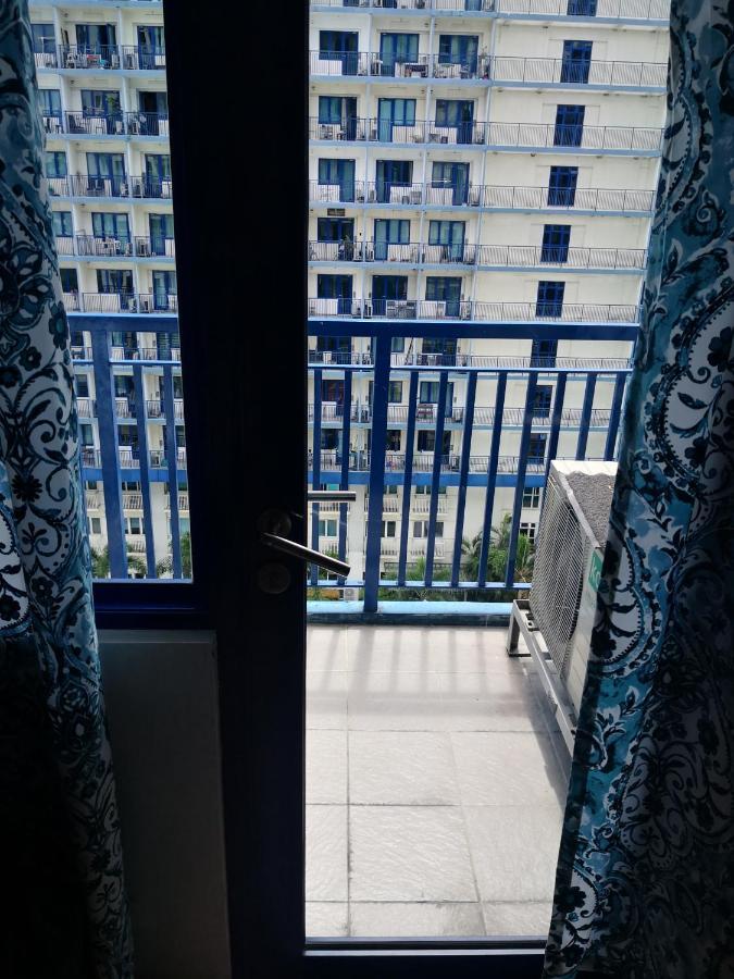 Bliss Staycation At Sea Residences By John Manila Exterior foto