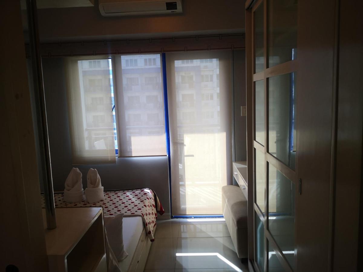 Bliss Staycation At Sea Residences By John Manila Exterior foto