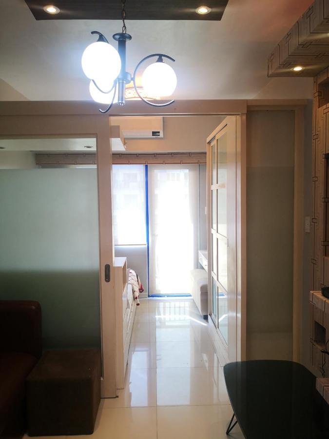 Bliss Staycation At Sea Residences By John Manila Exterior foto