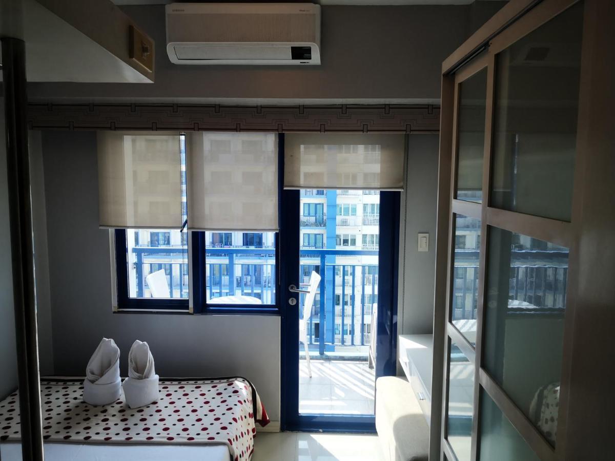 Bliss Staycation At Sea Residences By John Manila Exterior foto