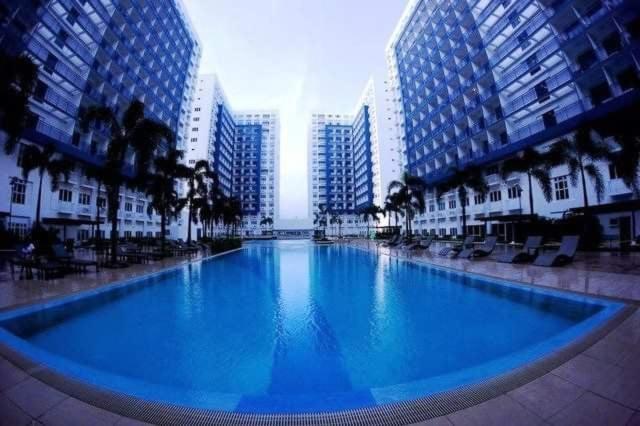 Bliss Staycation At Sea Residences By John Manila Exterior foto